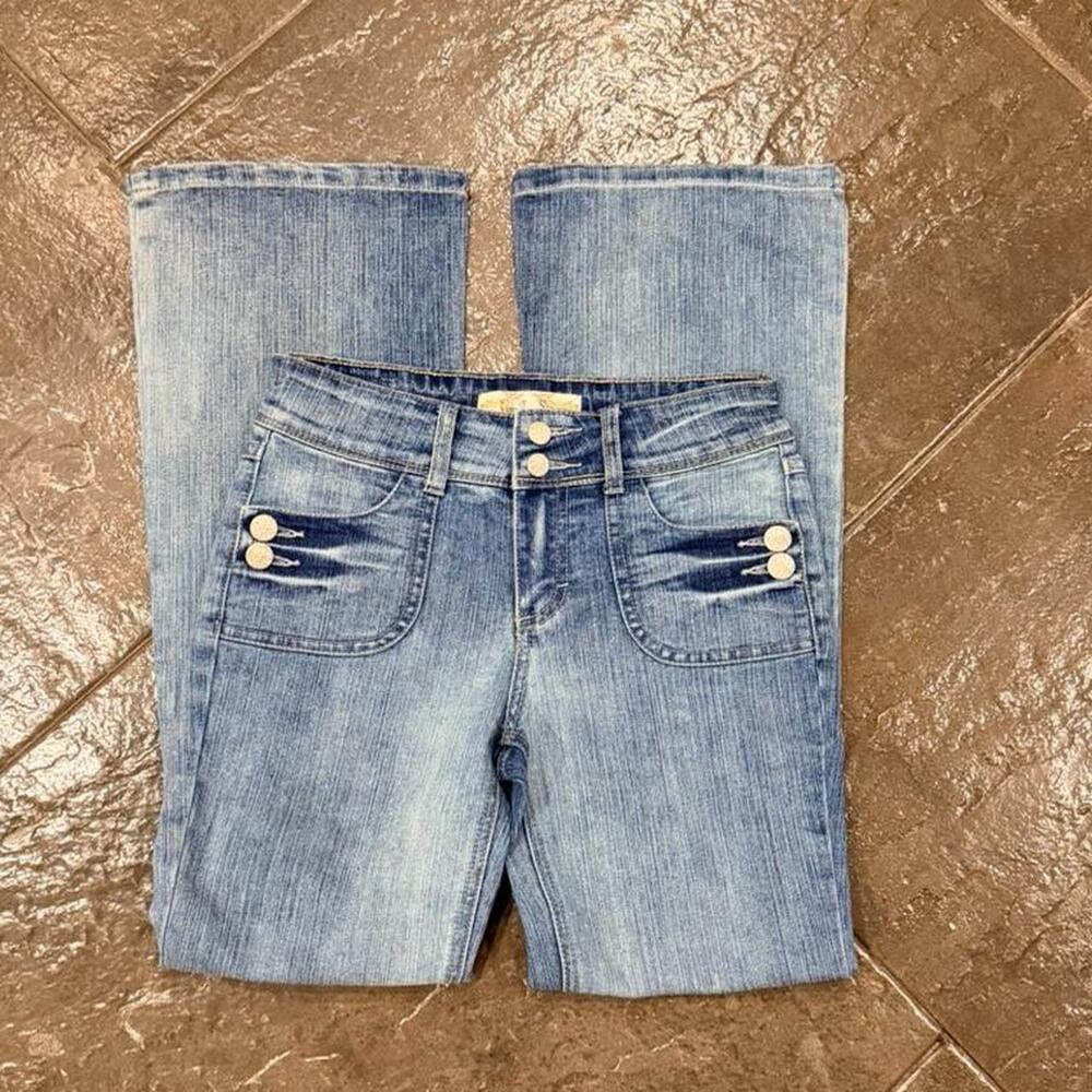 Vanilla star low rise flare